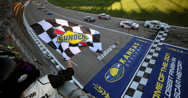 NASCAR Kansas (3)