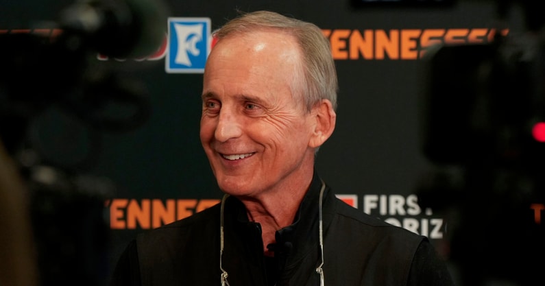 Saul Young/News Sentinel / USA TODAY NETWORK via Imagn Images | Tennessee basketball coach Rick Barnes answers questions to media on September 23, 2025, in Knoxville, Tennessee.