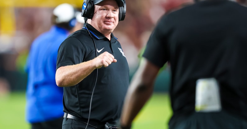NCAA Football: Kentucky at South Carolina