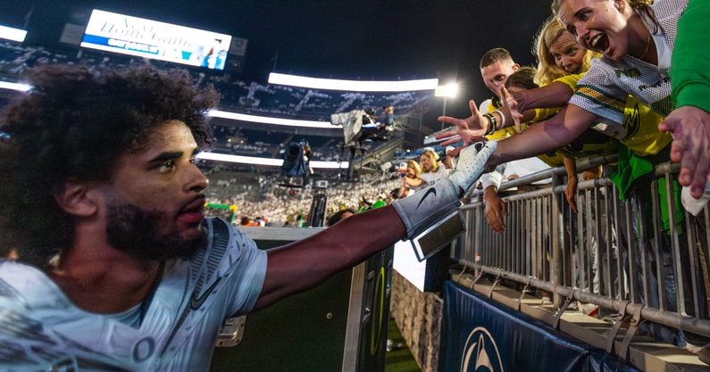 MU_OregonVsPennState22