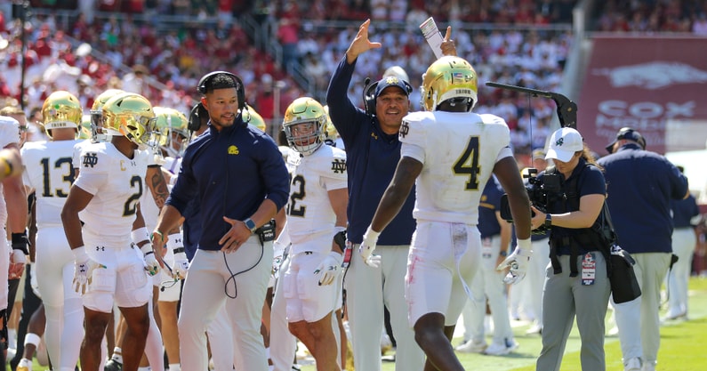 Notre Dame coach Ja'Juan Seider and RB Jeremiyah Love