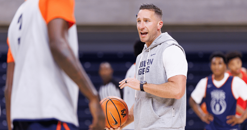 Steven Pearl (Photo by Auburn Athletics)