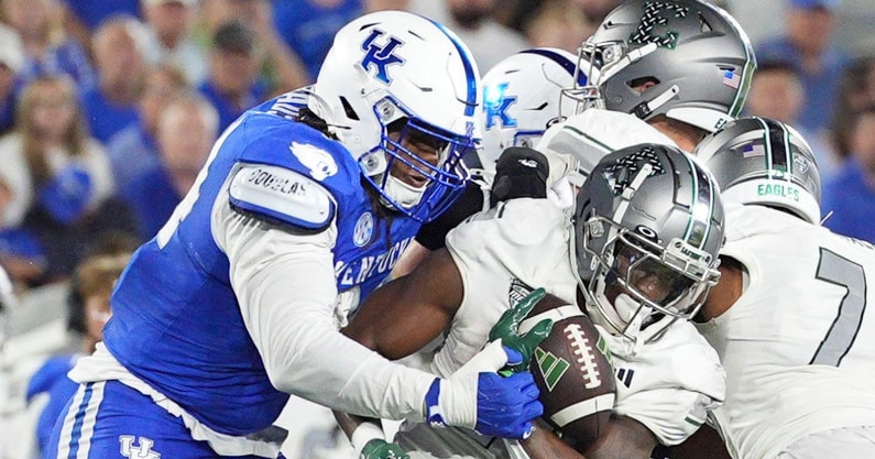 Kentucky DL Tavion Gadson makes a tackle against Eastern Michigan, via Matt Stone:Courier Journal : USA TODAY NETWORK via Imagn Images
