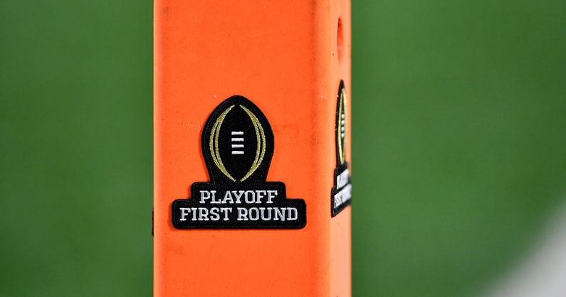 NCAA Football: CFP National Playoff First Round-Indiana at Notre Dame