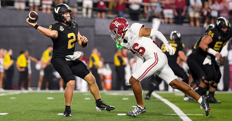 Alabama DB Red Morgan