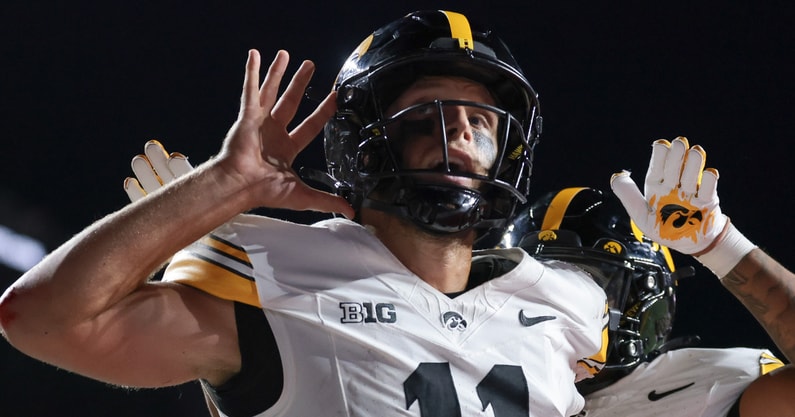 Mark-Gronowski-injury-update-Significant-news-emerges-in-status-of-Iowa-QB