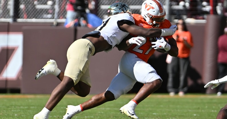 Wake Forest Aiden Hall linebacker