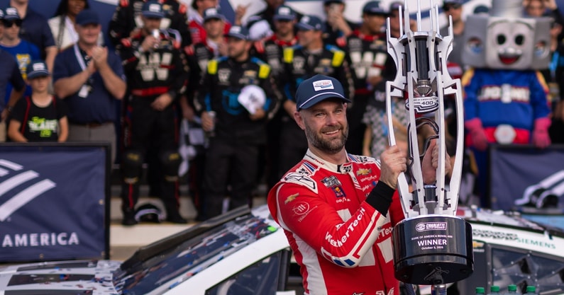 Shane van Gisbergen (9)