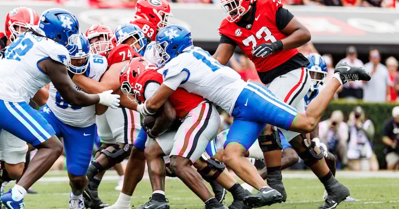 Kentucky EDGE CJ Works makes a tackle at Georgia, via Jacob Noger, UK Athletics
