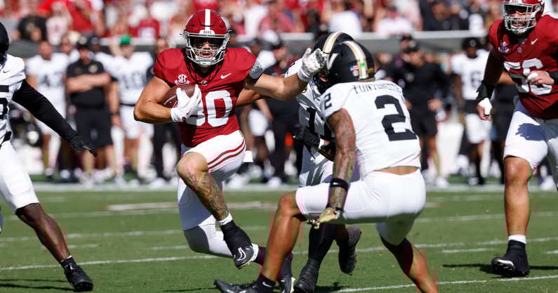 Alabama TE Josh Cuevas
