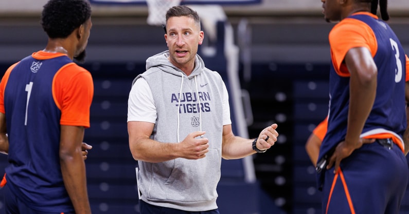 Steven Pearl (Photo by Auburn Athletics)