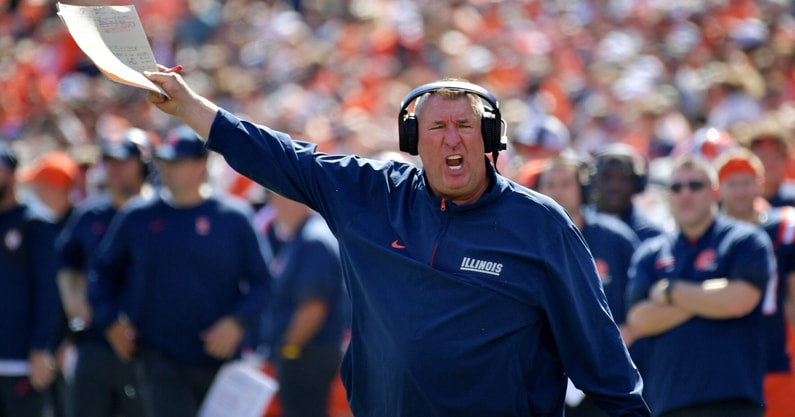 NCAA Football: Southern California at Illinois