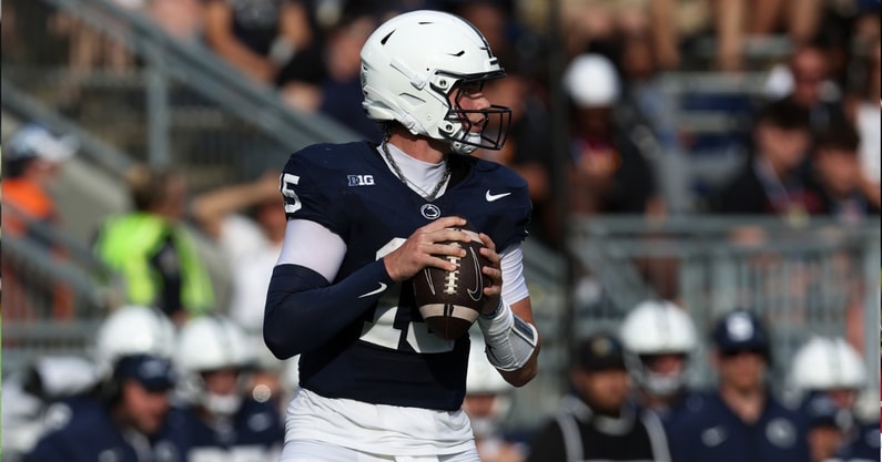 Drew-Allar-injury-update-Penn-State-QB-leaves-Northwestern-game-limping