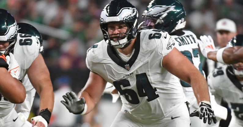 Philadelphia Eagles offensive tackle Brett Toth (64) blocks against the Cincinnati Bengals at Lincoln Financial Field. Mandatory Credit- Eric Hartline-Imagn Images A