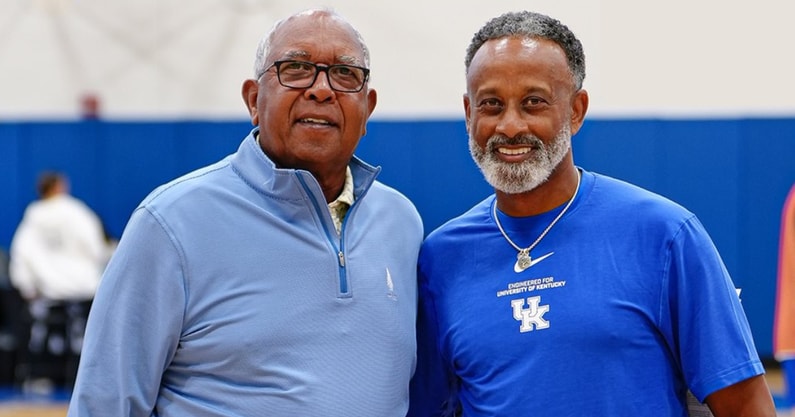 tubby-big-blue-madness-make-appearance-brooks-bbn-united-fan-fest