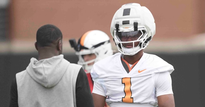 Caitie McMekin/News Sentinel / USA TODAY NETWORK via Imagn Images Tennessee wide receiver Travis Smith Jr. (1) during Tennessee football preseason practice, in Knoxville, Tennessee, July 31, 2025.