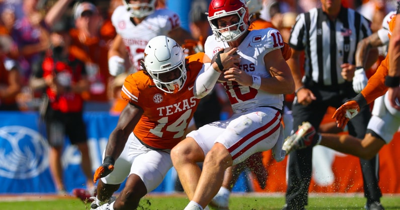 NCAA Football: Oklahoma at Texas