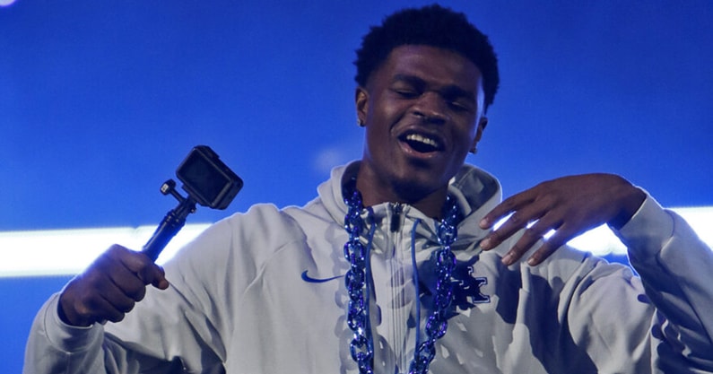 Otega Oweh introduced at Big Blue Madness - Jeff Drummond, Cats Illustrated