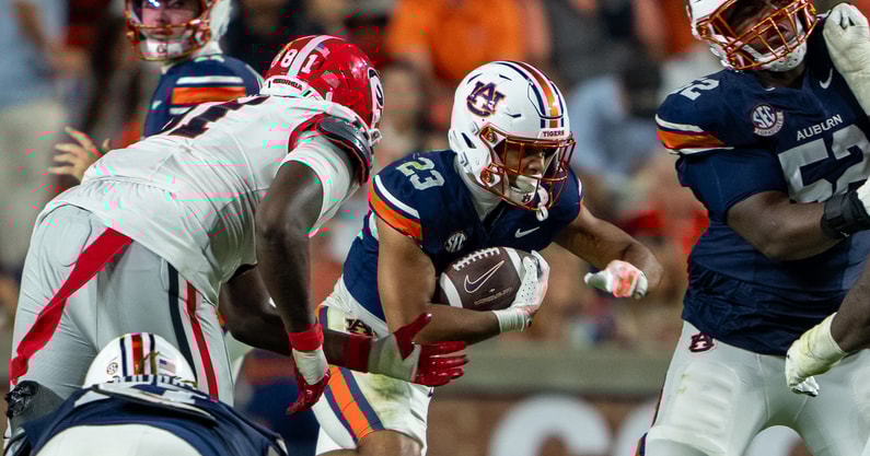 Auburn vs Georgia 10-11-25-196