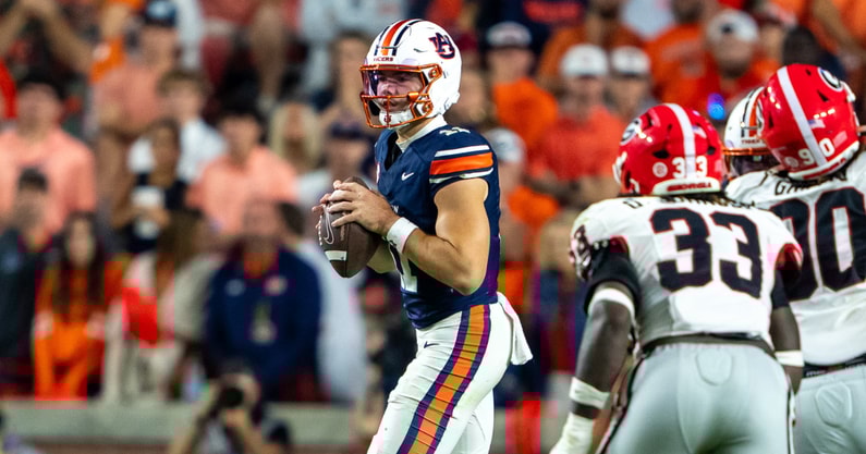 Jackson Arnold (Photo by Matt Rudolph/AuburnSports)