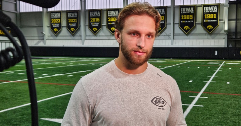 Mark Gronowski(10)
