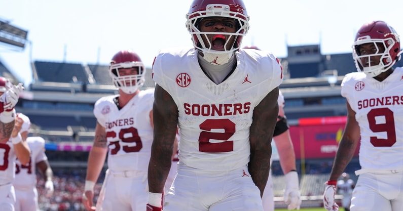 NCAA Football: Oklahoma at Temple