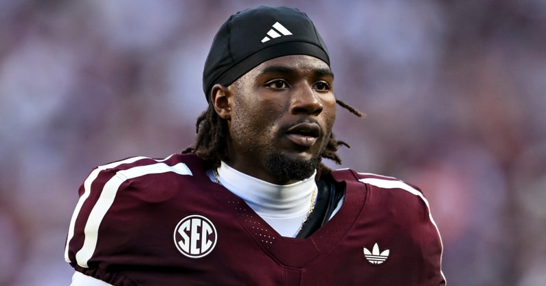 le'veon moss texas a&m arkansas