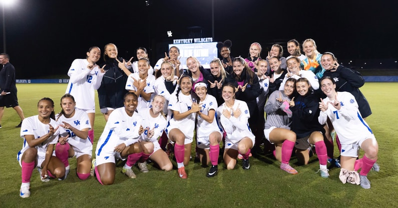kentucky-womens-soccer-upset-no-8-south-carolina-in-home-finale