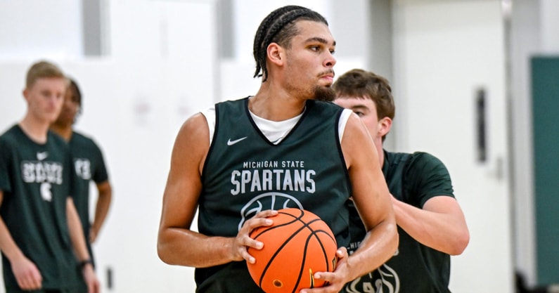 Michigan State's Jesse McCulloch works in the post during the first day of basketball practice on Monday, Sept. 22, 2025, at the Breslin Center in East Lansing. - Nick King, USA TODAY Sports