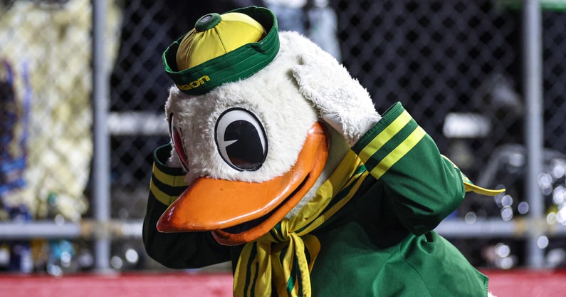 NCAA Football: Oregon at Rutgers