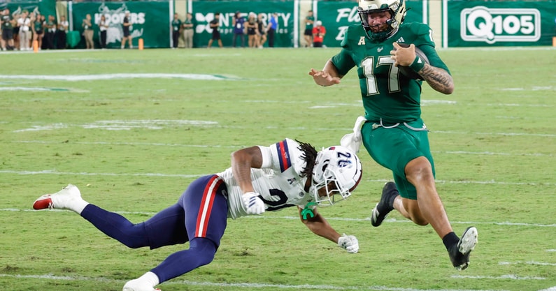 NCAA Football: Florida Atlantic at South Florida