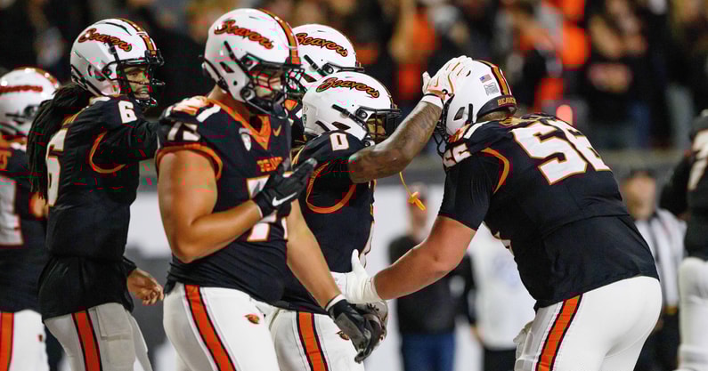 NCAA Football: Lafayette at Oregon State