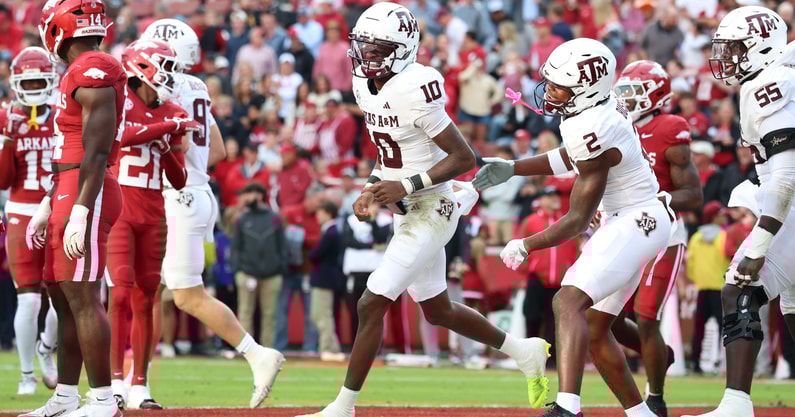 NCAA Football: Texas A&amp;M at Arkansas