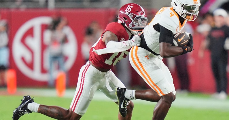 Alabama DB Red Morgan