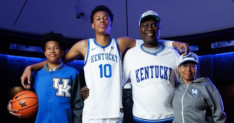 Baba Oladotun on his Kentucky Visit (Photo: UK Athletics)