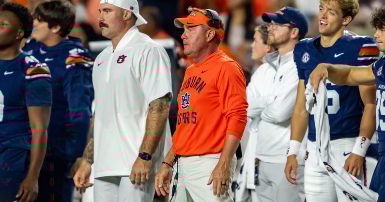 Hugh Freeze (Photo by Matt Rudolph/AuburnSports)