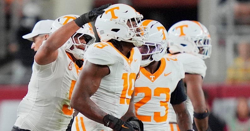 Brianna Paciorka/News Sentinel / USA TODAY NETWORK via Imagn Images | Tennessee's defense celebrates after Tennessee defensive lineman Joshua Josephs (19) recovered an Alabama fumble during a college football game at Bryant-Denny Stadium in Tuscaloosa, Ala., on Oct. 18, 2025.
