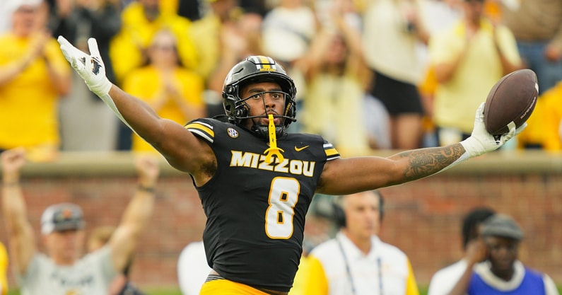 NCAA Football: Alabama at Missouri