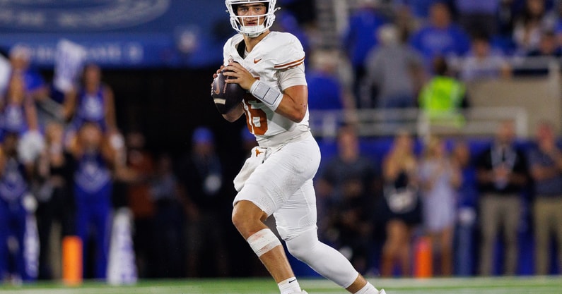 NCAA Football: Texas at Kentucky