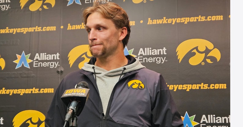 Mark Gronowski(8)