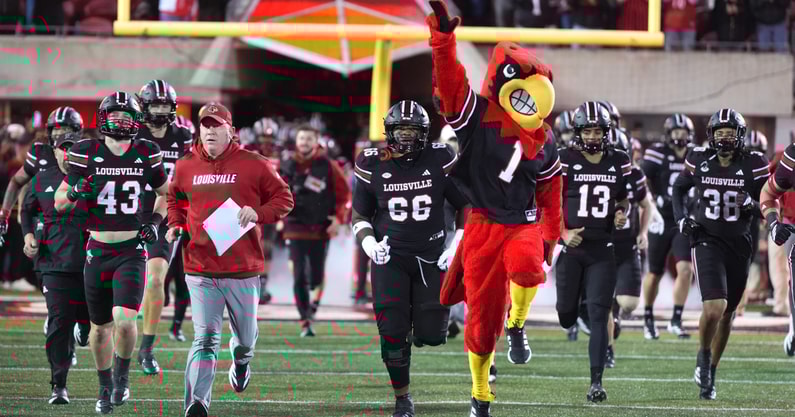 Louisville comes out onto the field before the game against Boston College Saturday night at L&N Stadium. Oct. 25, 2025