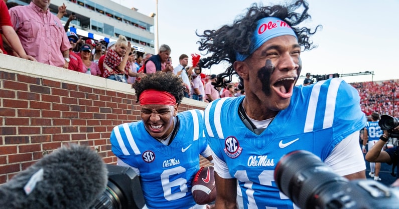 Trinidad Chambliss, Austin Simmons, Ole Miss