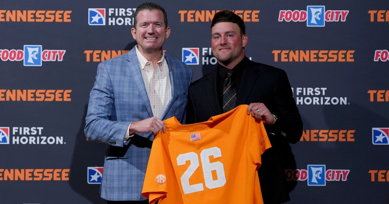 Saul Young/News Sentinel / USA TODAY NETWORK via Imagn Images | Josh Elander is formally introduced as Tennessee’s baseball coach by Tennessee athletics director Danny White on October 27, 2025, in Knoxville, Tenn.