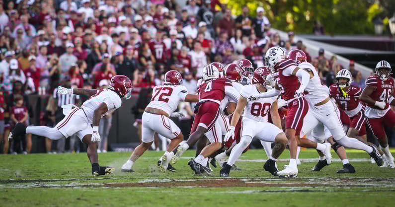 South Carolina defensive back Vicari Swain sacking Alabama's Ty Simpson. Photo by: Katie Dugan | GamecockCentral