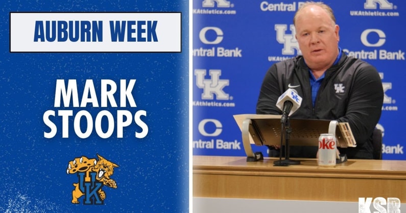 mark-stoops-recaps-tennessee-loss-previews-auburn-press-conference