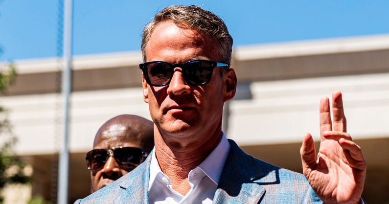 College-GameDay-questions-whether-schools-can-wait-for-Lane-Kiffin-in-CFP