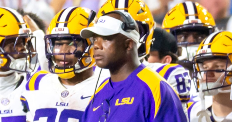 Frank-Wilson-describes-his-message-to-LSU-players-after-taking-over-as-interim-coach