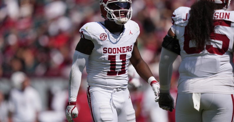 NCAA Football: Oklahoma at Temple