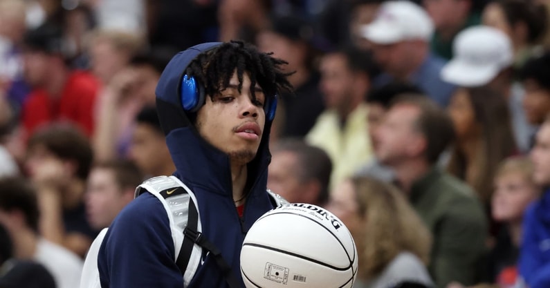 Jan 4, 2025; Gilbert, AZ, USA; Notre Dame High School (CA) forward Tyran Stokes (4) against Sandra Day O'Connor (AZ) during the Hoophall West High School Invitational at Highland High School. Mandatory Credit: Mark J. Rebilas-Imagn Images