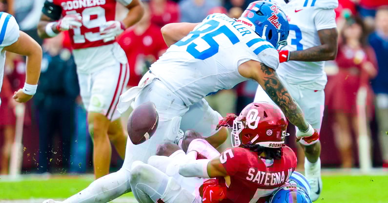 NCAA Football: Mississippi at Oklahoma